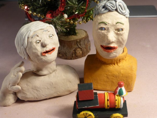 plasticine heads and christmas decor